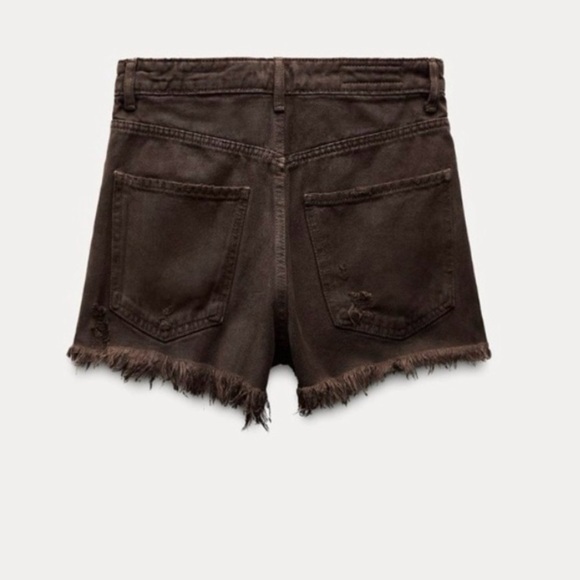 Sumer 🌺 NWT ZARA HIGH
DENIN SHORTS SIZE
EUR 34 (2)
EUR 38(6) - Picture 9 of 11